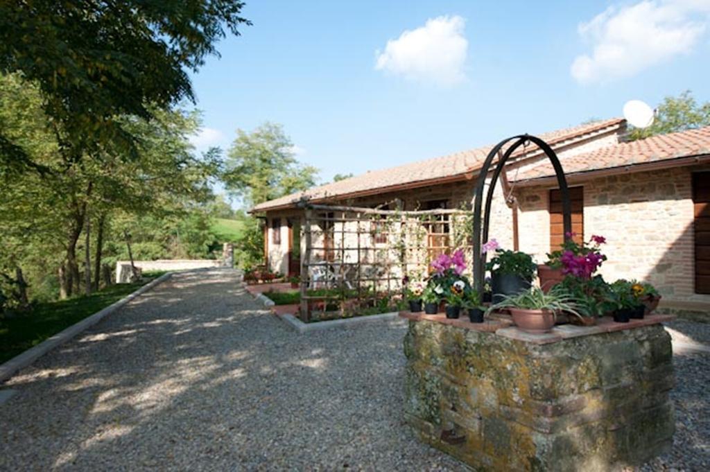 Agriturismo Stazione Di Monta Villa Викио Екстериор снимка